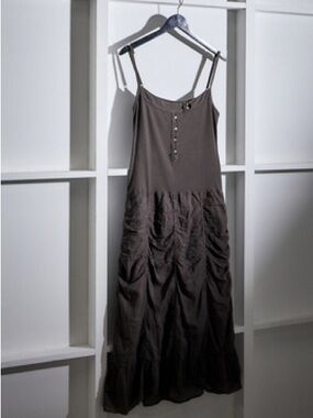 Cop. Copien spaghetti straps Ruched grey Midi Dress